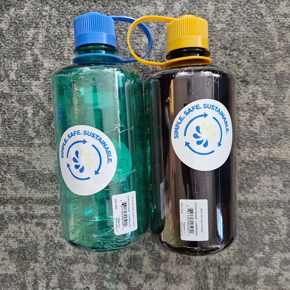 NALGENE Green and Dark Red Sustain Narrow Mouth 32 oz Water Bottles Set of 2 NWT